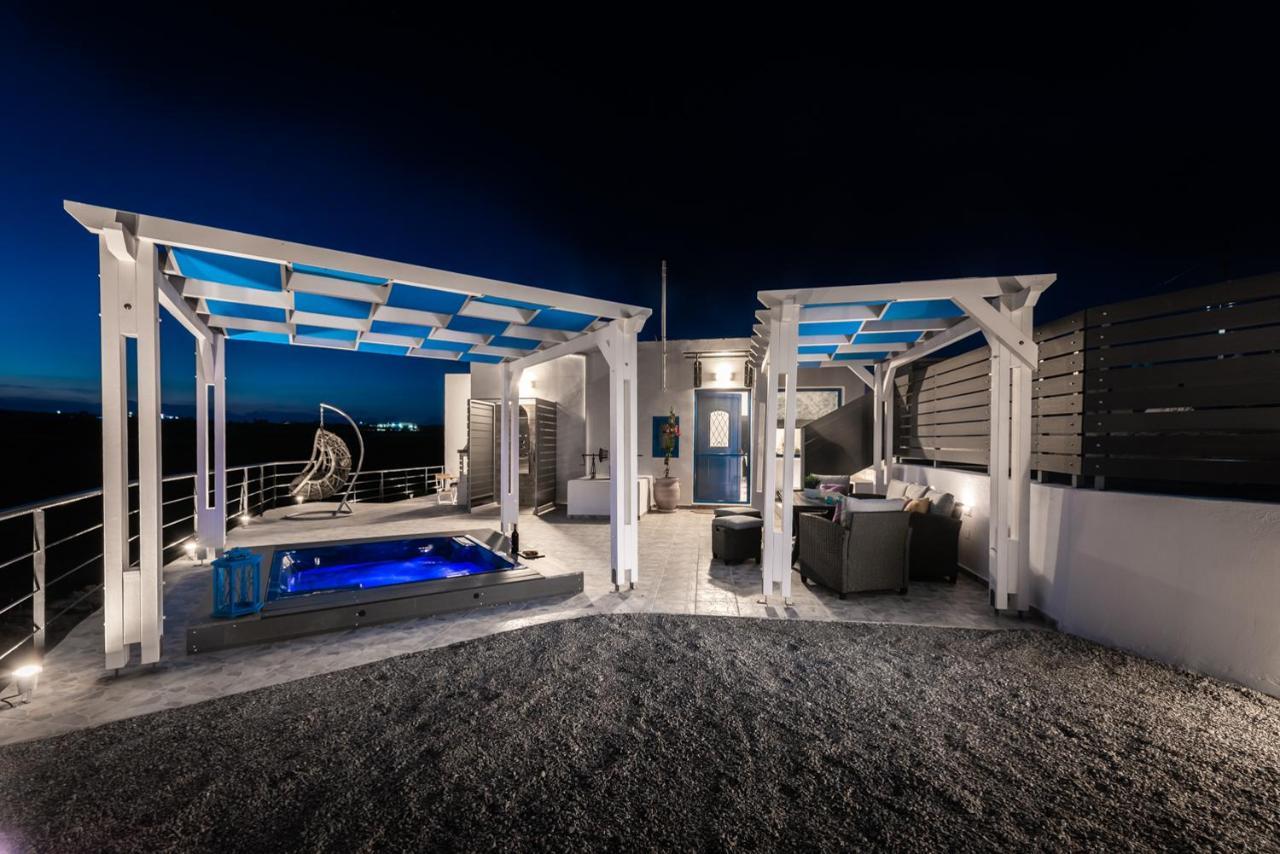 Santa Marina Milos Mytakas